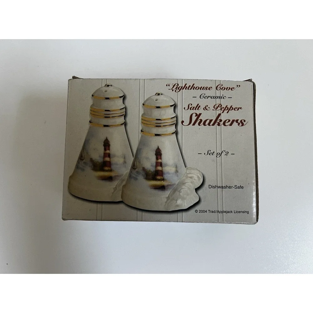 Lighthouse‎ Cove ceramic salt & pepper shakers With lighthouse and sailboat #117